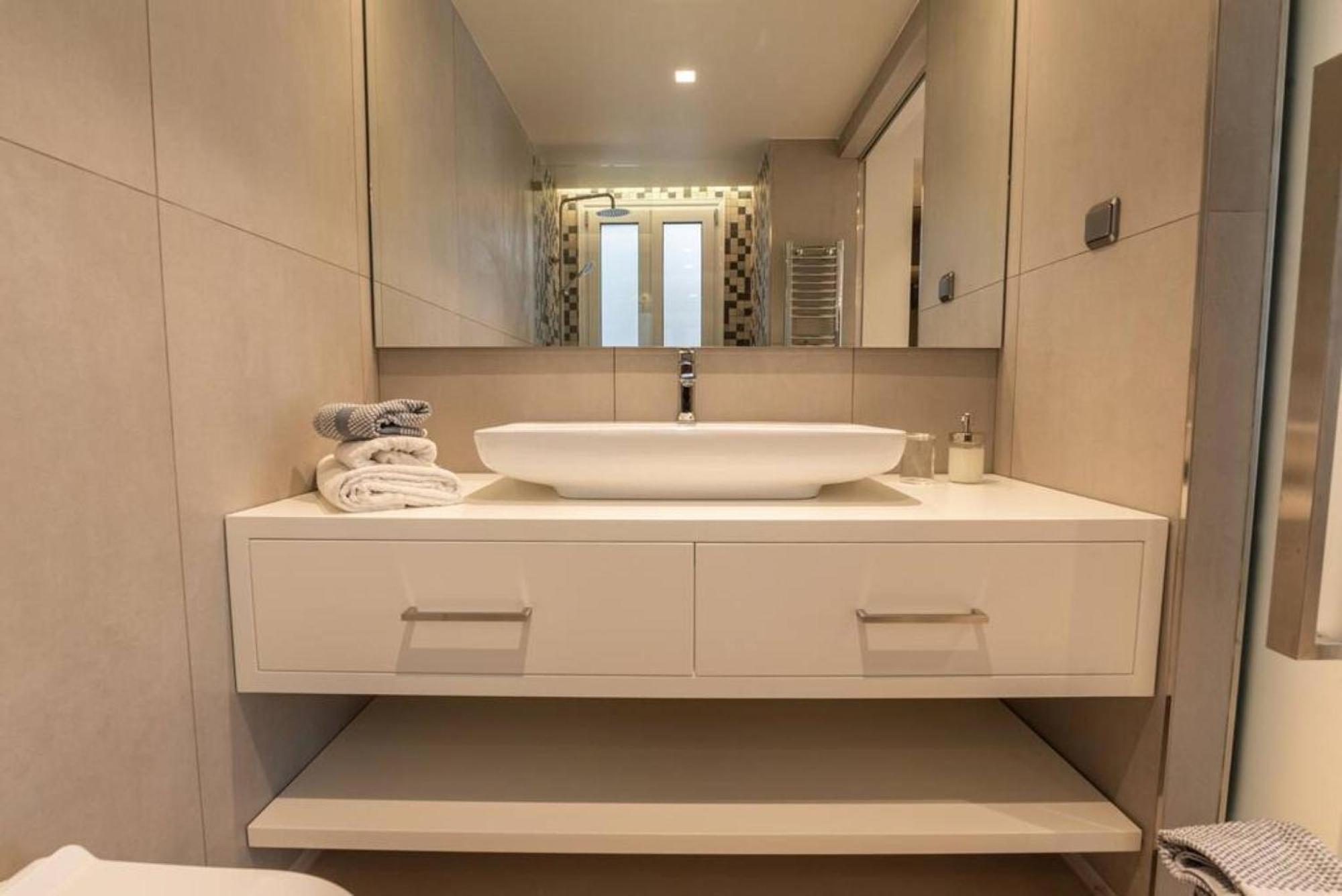 Luxurious Apartment In Acropolis Афины Экстерьер фото